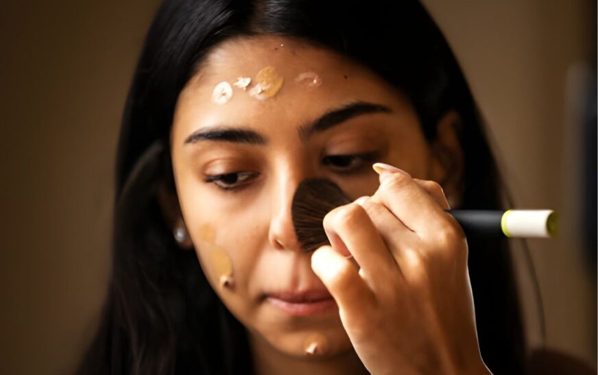 Best Foundation For Oily Skin: Top 10 Long-Lasting Picks That Control Shine (2026 Guide)