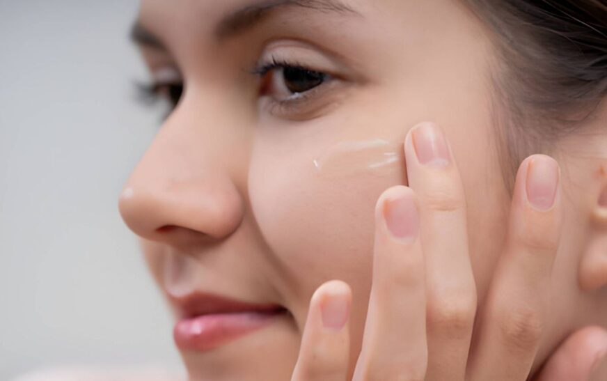 Best Primer For Oily Skin: Top Picks For Shine-Free, Long-Lasting Makeup