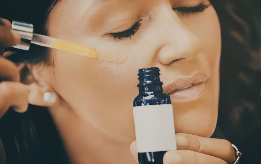  What Is Vitamin C Serum? Complete Guide, Benefits & How To Choose The Best One.